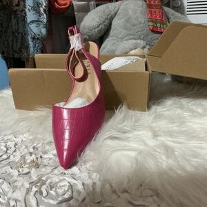 Women’s shoes